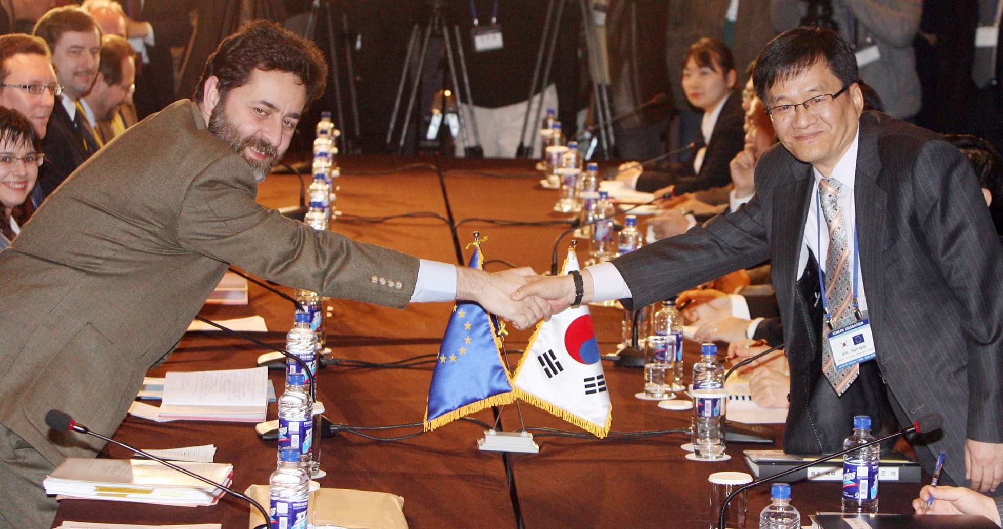한-EU FTA 제6차 협상 개최(서울)